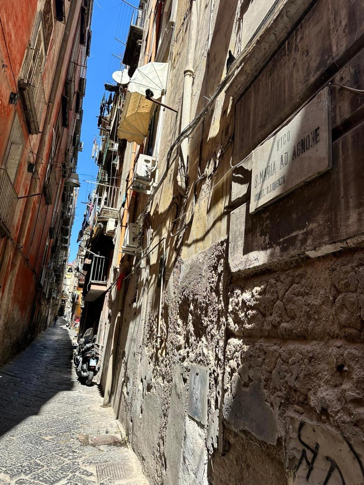 Hv Suites Decumanus Napoli Eksteriør billede